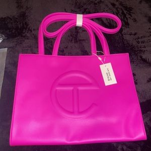 Medium Azalea Telfar Bag 💖